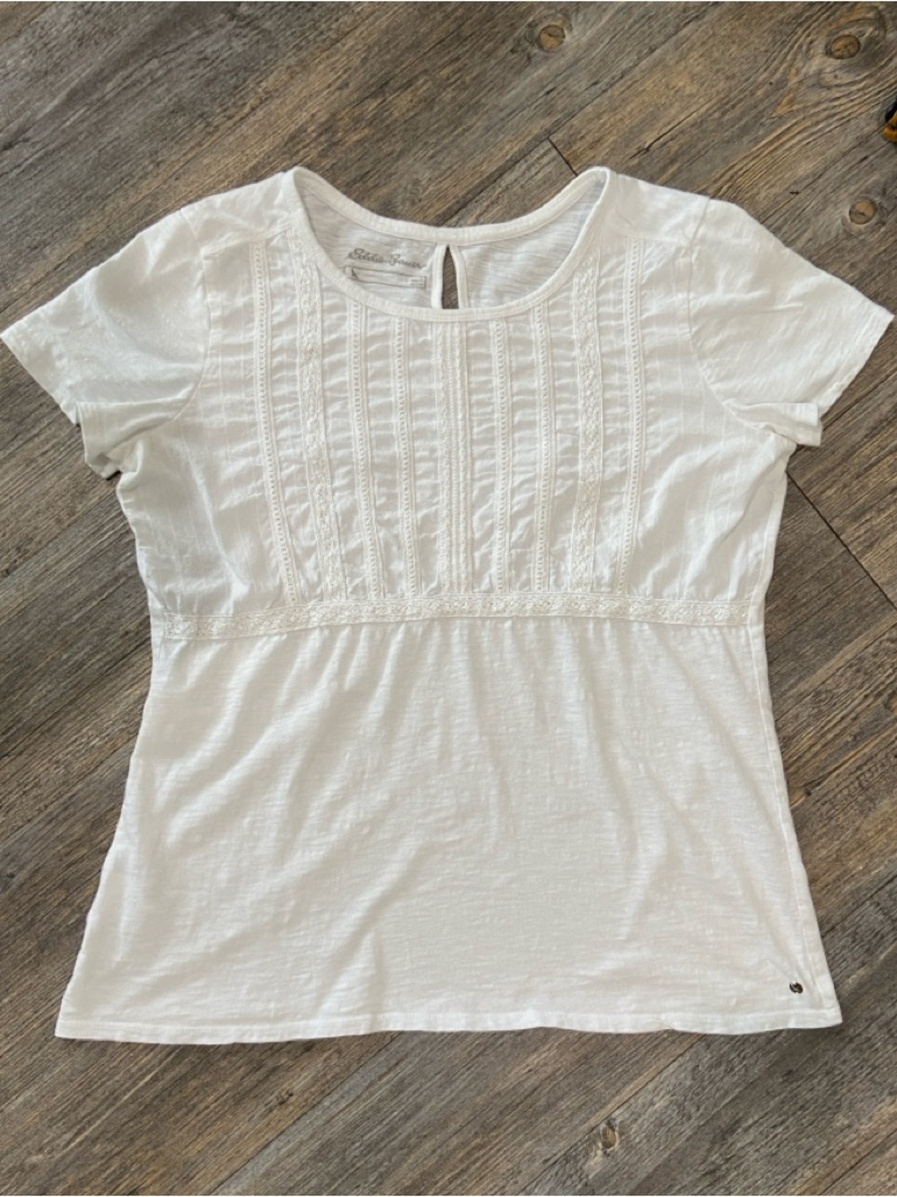 Eddie Bauer Large White Short Sleeve Embroidered Front Tee Babydoll Style